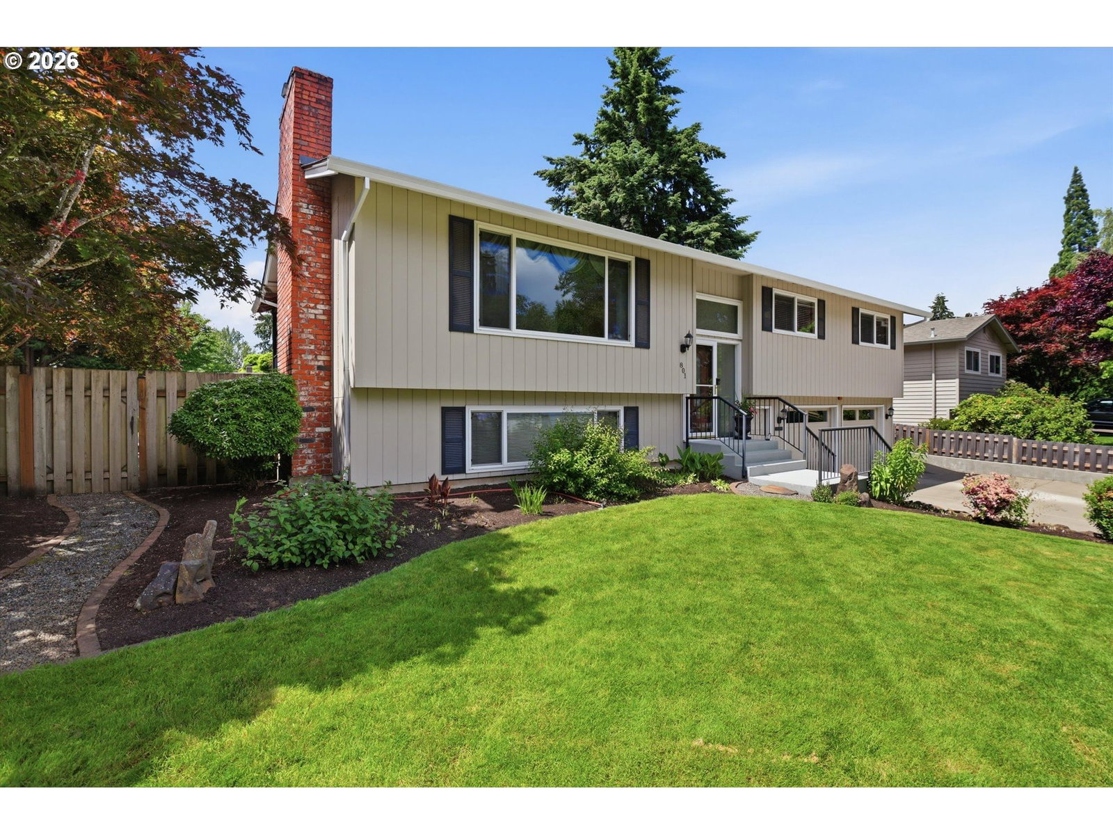 Listing photo 5 of 48, 801 SE 37TH AVE, Hillsboro, OR, 97123