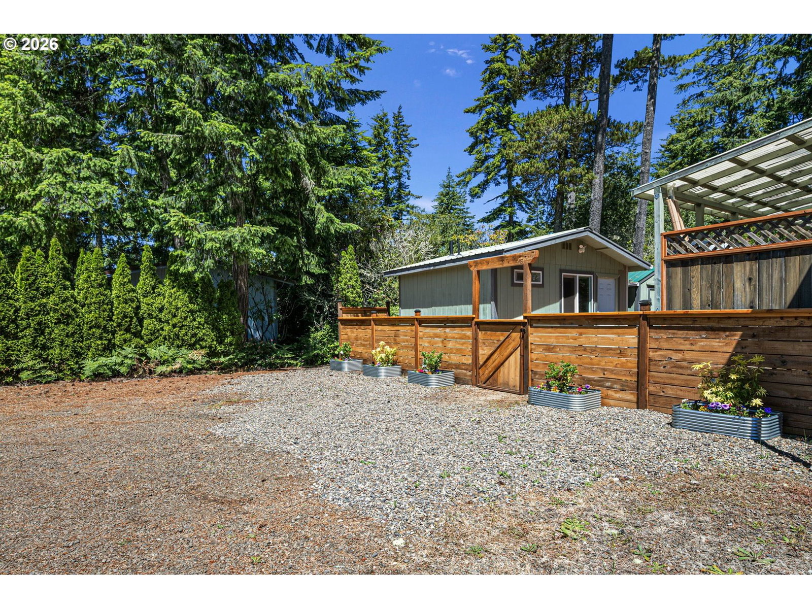 Listing photo 5 of 35, 251 OUTER DR, Florence, OR, 97439