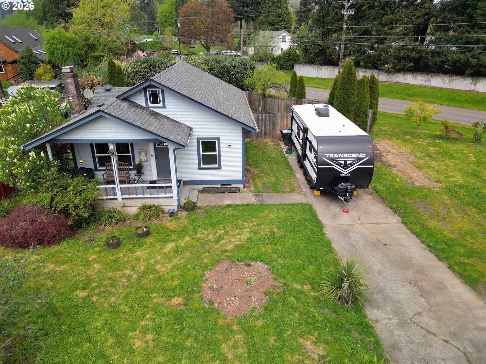 210 ROSEWOOD ST
