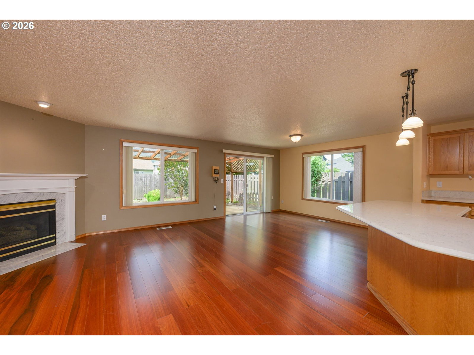 Listing photo 5 of 41, 205 E MYRTLEWOOD CT, Newberg, OR, 97132