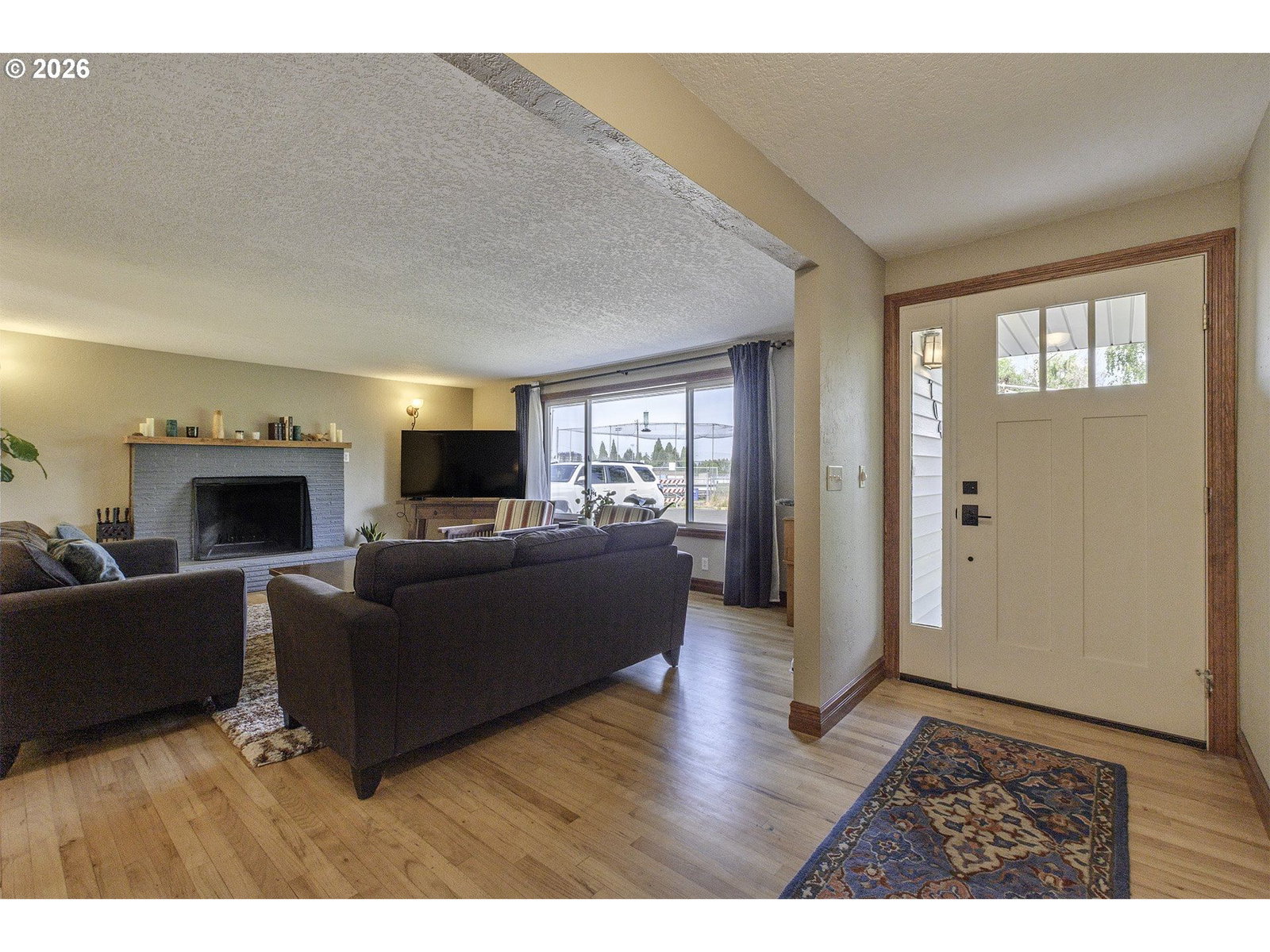 Listing photo 5 of 37, 704 NE LINDEN AVE, Hillsboro, OR, 97124