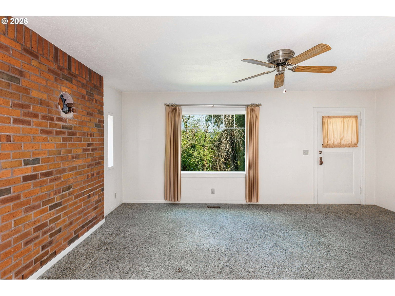 Listing photo 5 of 30, 5010 SW MILES ST, Portland, OR, 97219