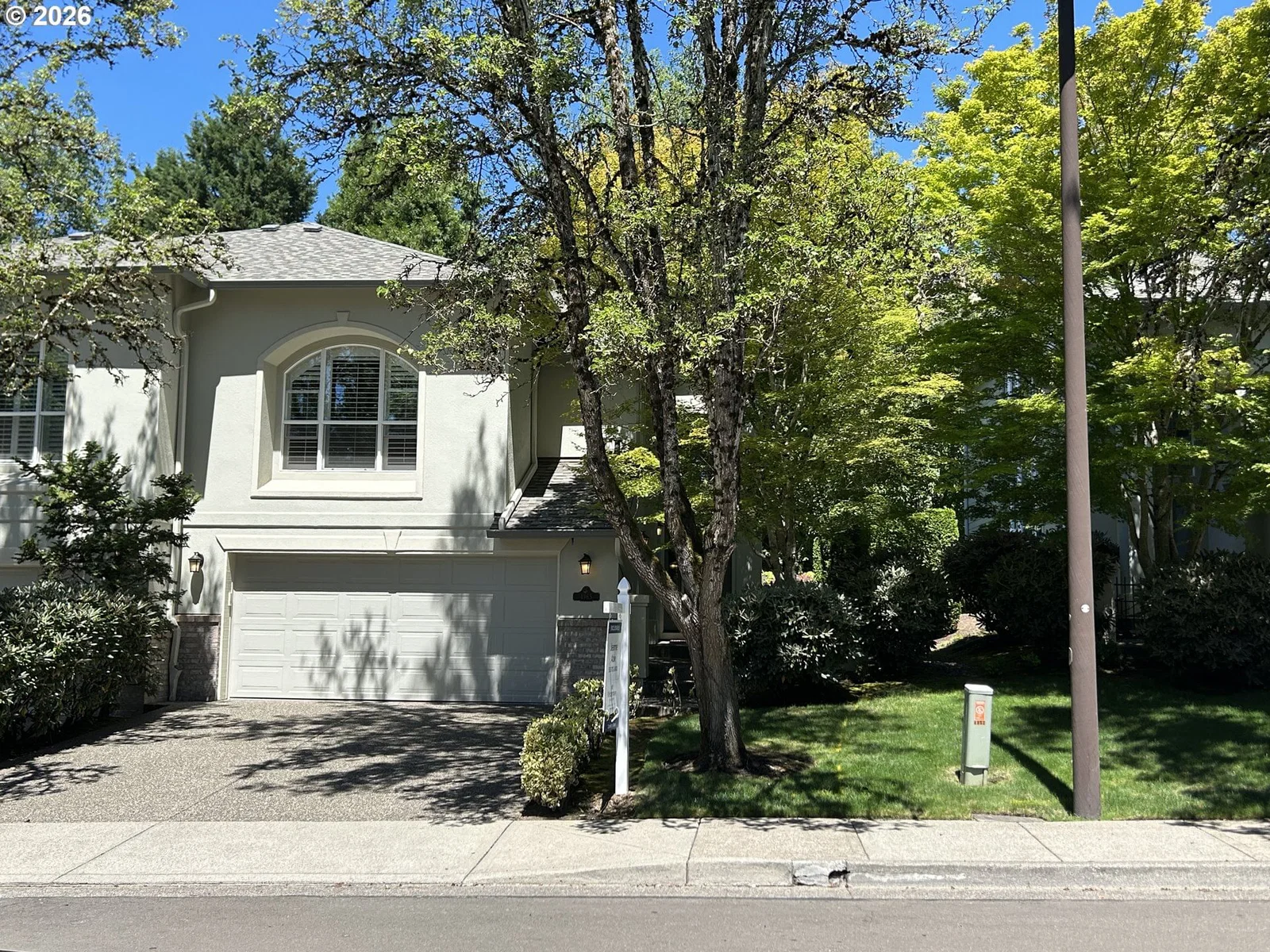 4965 MULHOLLAND DR
