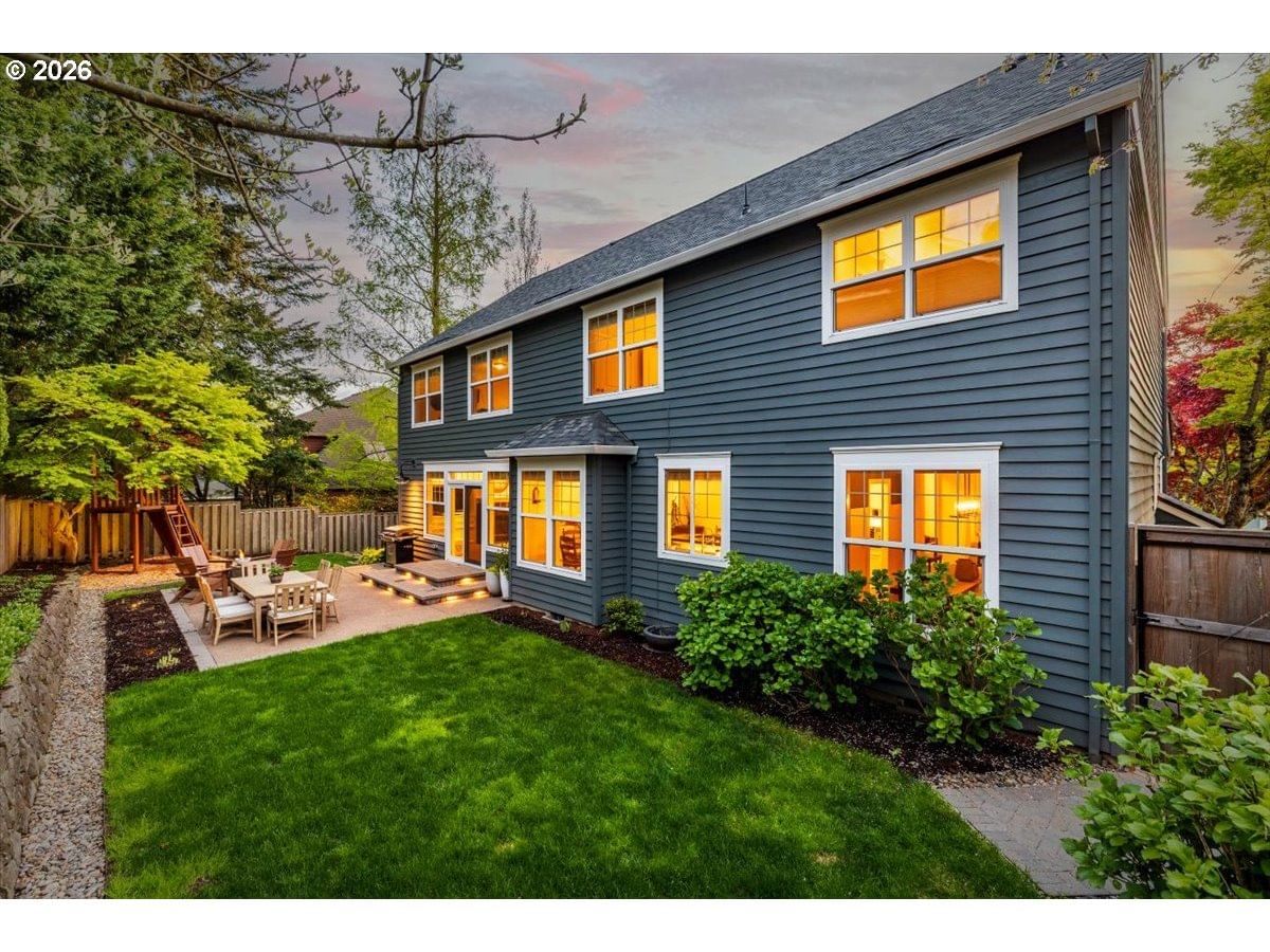 Listing photo 4 of 47, 268 NW 93RD PL, Portland, OR, 97229