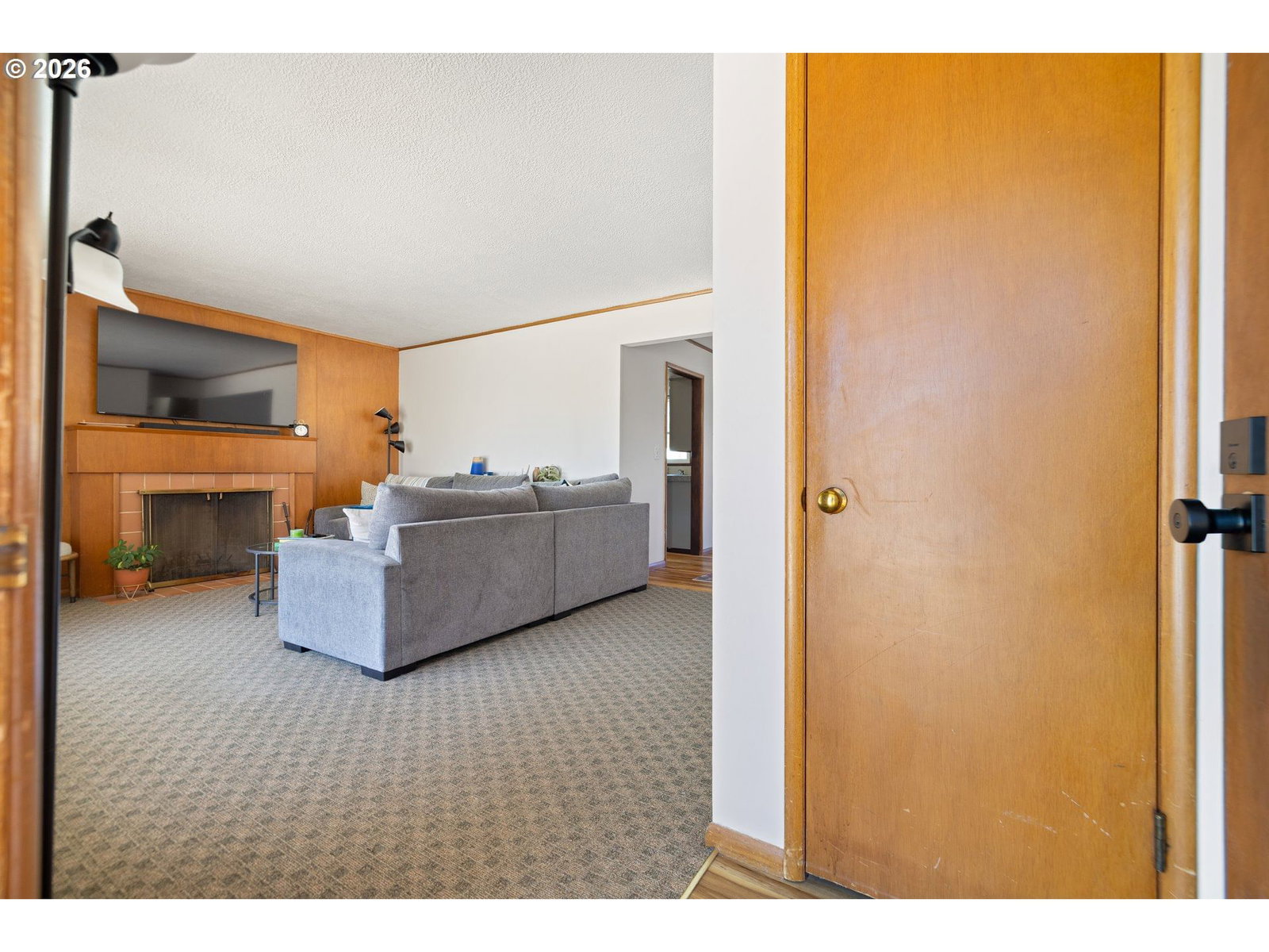 Listing photo 4 of 46, 12652 NE HALSEY ST, Portland, OR, 97230