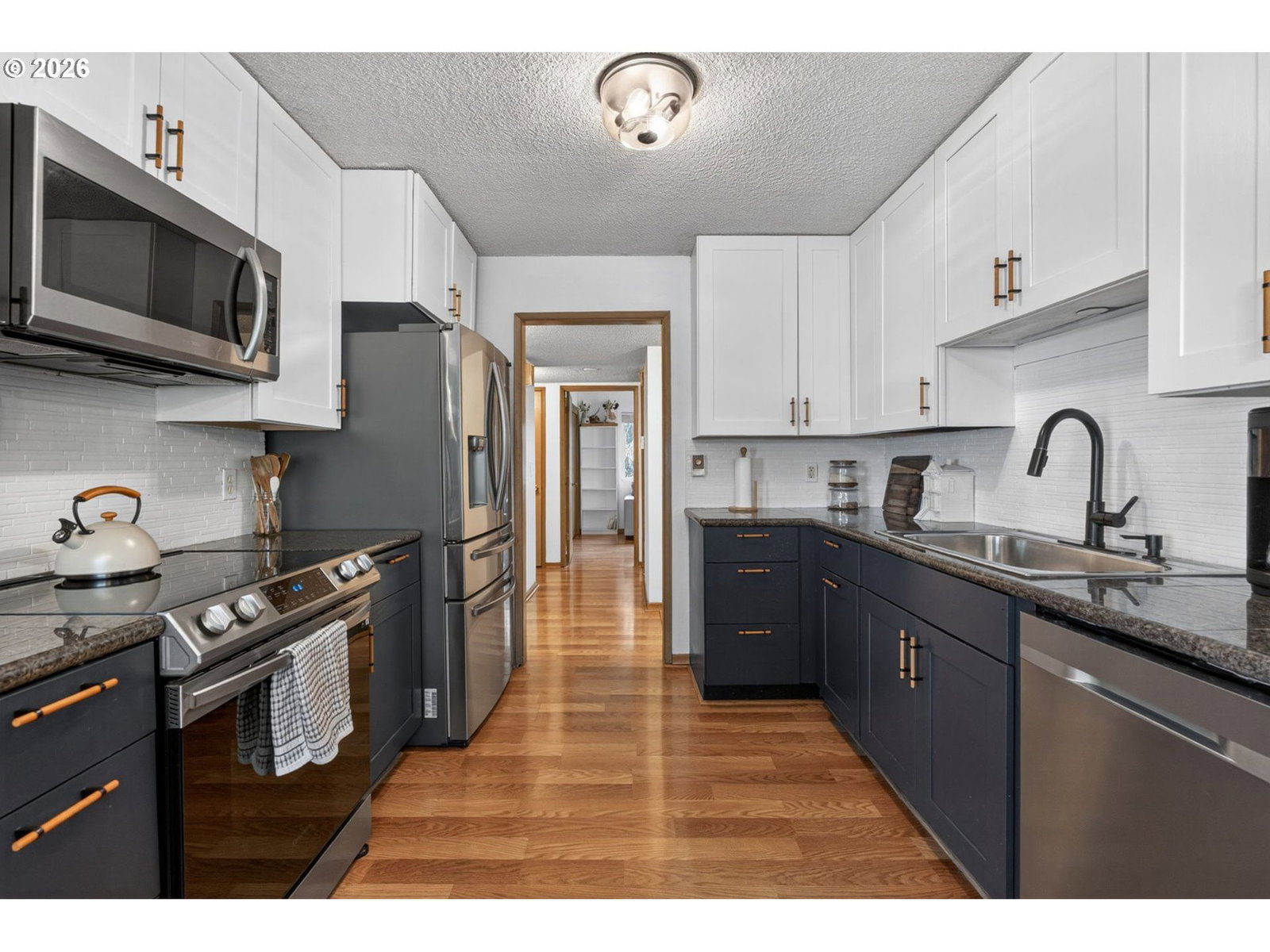 Listing photo 4 of 40, 6036 SW 25TH AVE, Portland, OR, 97239