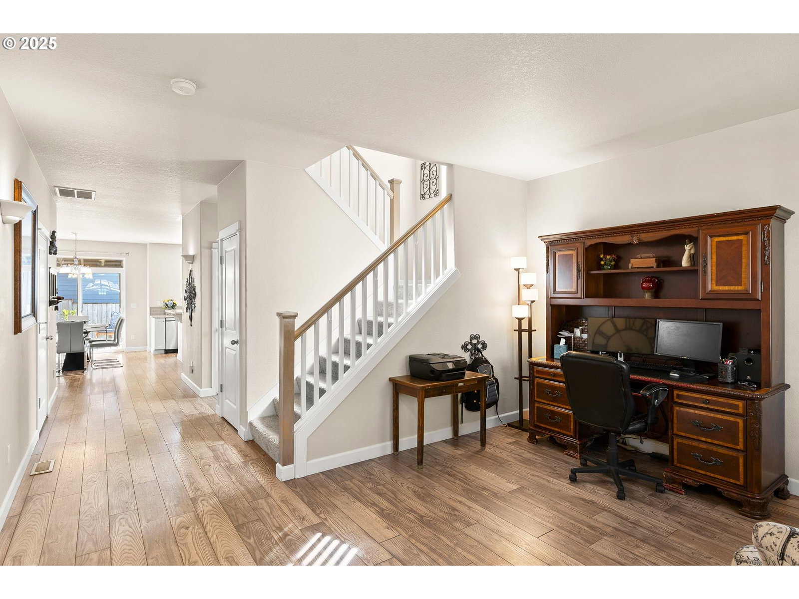 Listing photo 4 of 24, 166 SE 30TH AVE, Hillsboro, OR, 97123