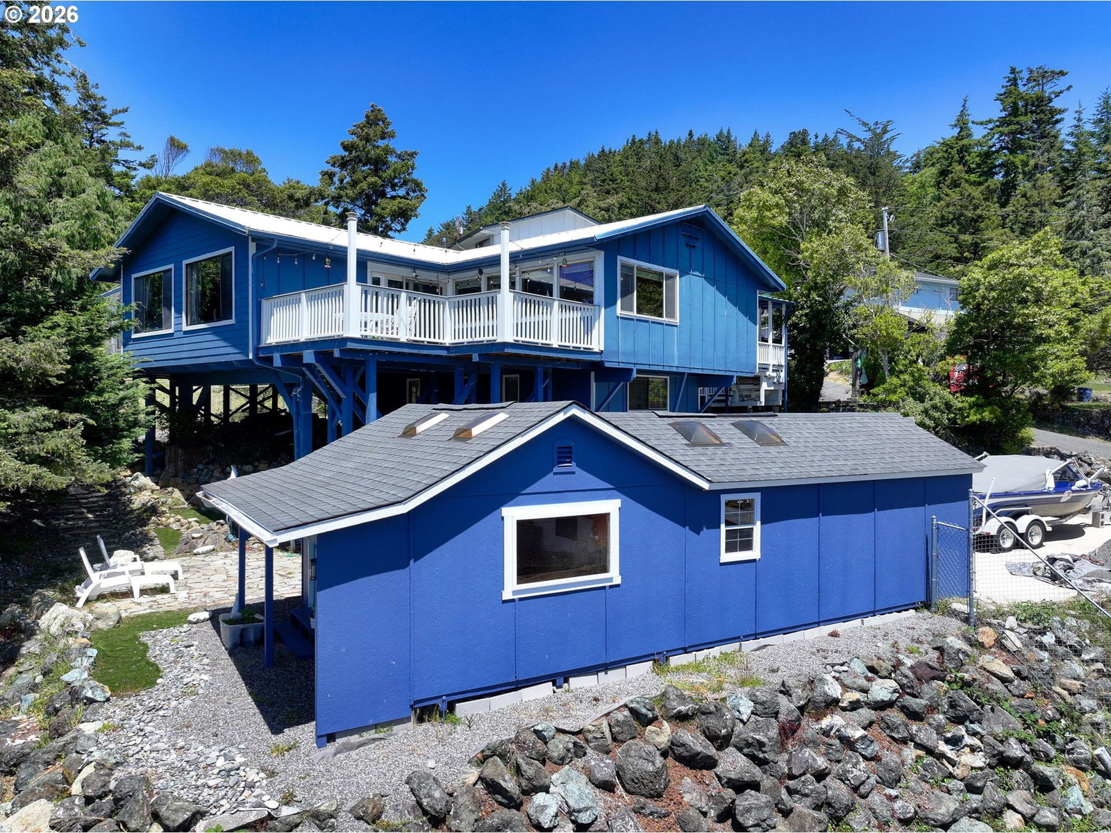 Listing photo 1 of 6