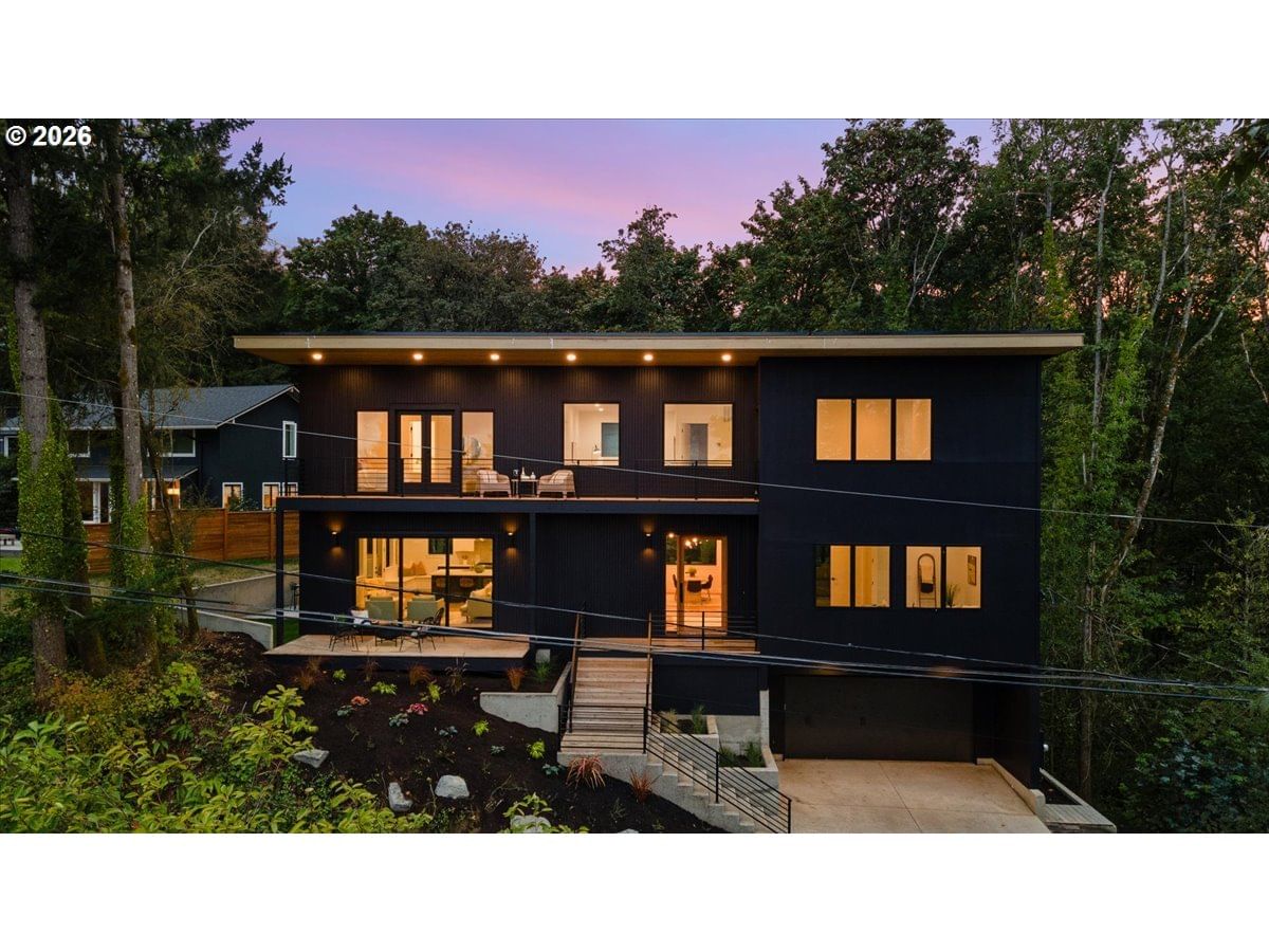 Listing photo 1 of 6