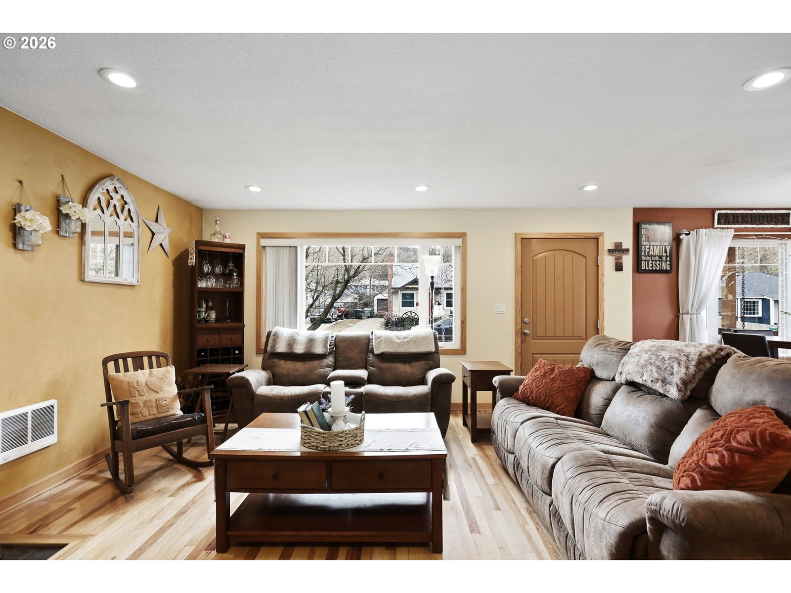 Listing photo 4 of 28, 1625 E 13TH PL, The Dalles, OR, 97058