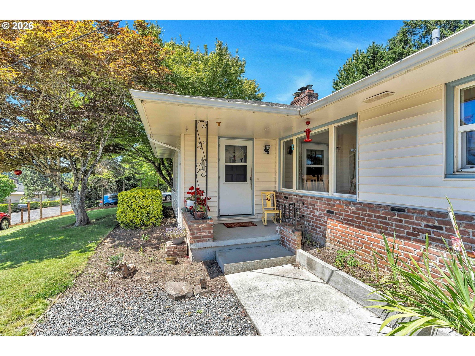 Listing photo 4 of 36, 1883 SE ROSEBRIER CT, Milwaukie, OR, 97267
