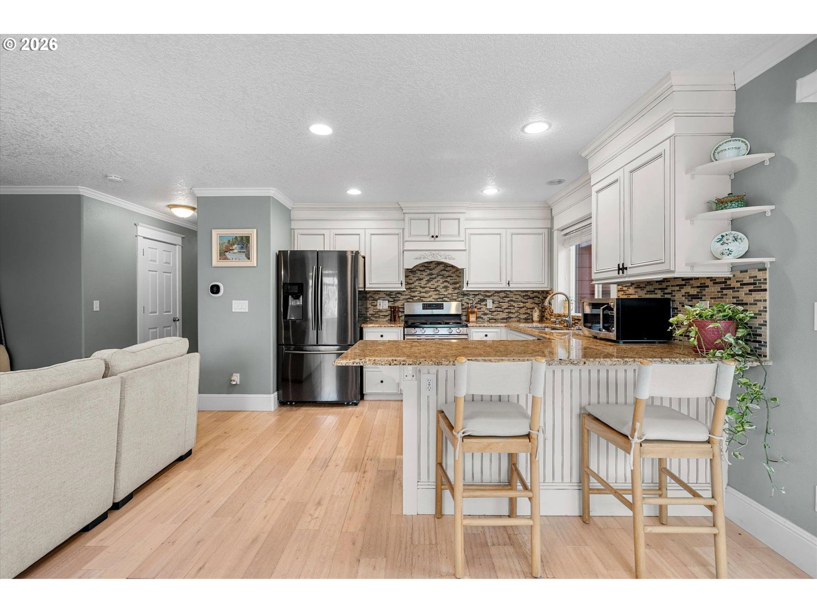 Listing photo 4 of 22, 183 SW WRIGHT AVE, Troutdale, OR, 97060