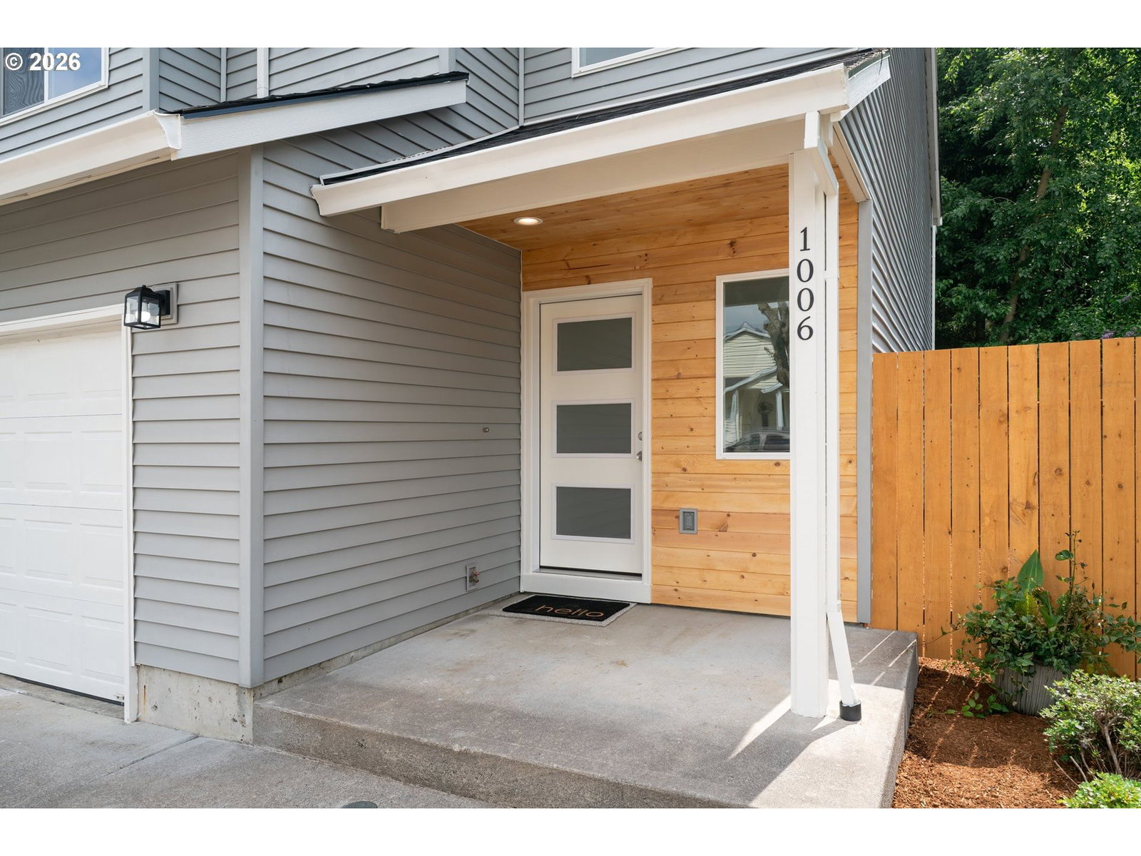 Listing photo 4 of 32, 1006 NE MARINERS LOOP, Portland, OR, 97211