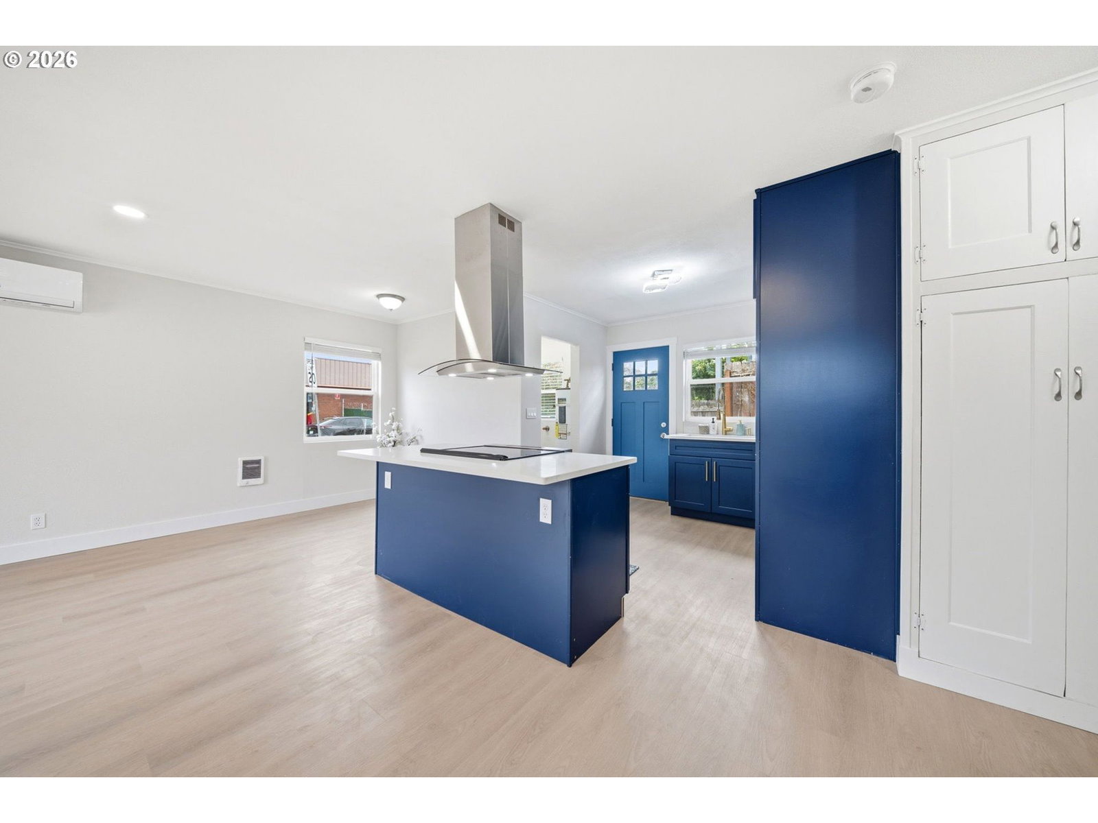 Listing photo 5 of 22, 8024 NE FREMONT ST, Portland, OR, 97213