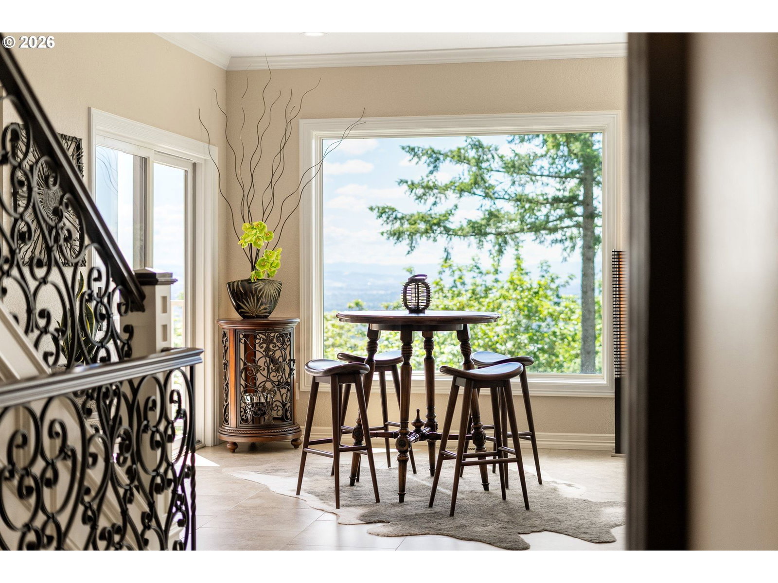 Listing photo 5 of 48, 221 SW MOONRIDGE PL, Portland, OR, 97225