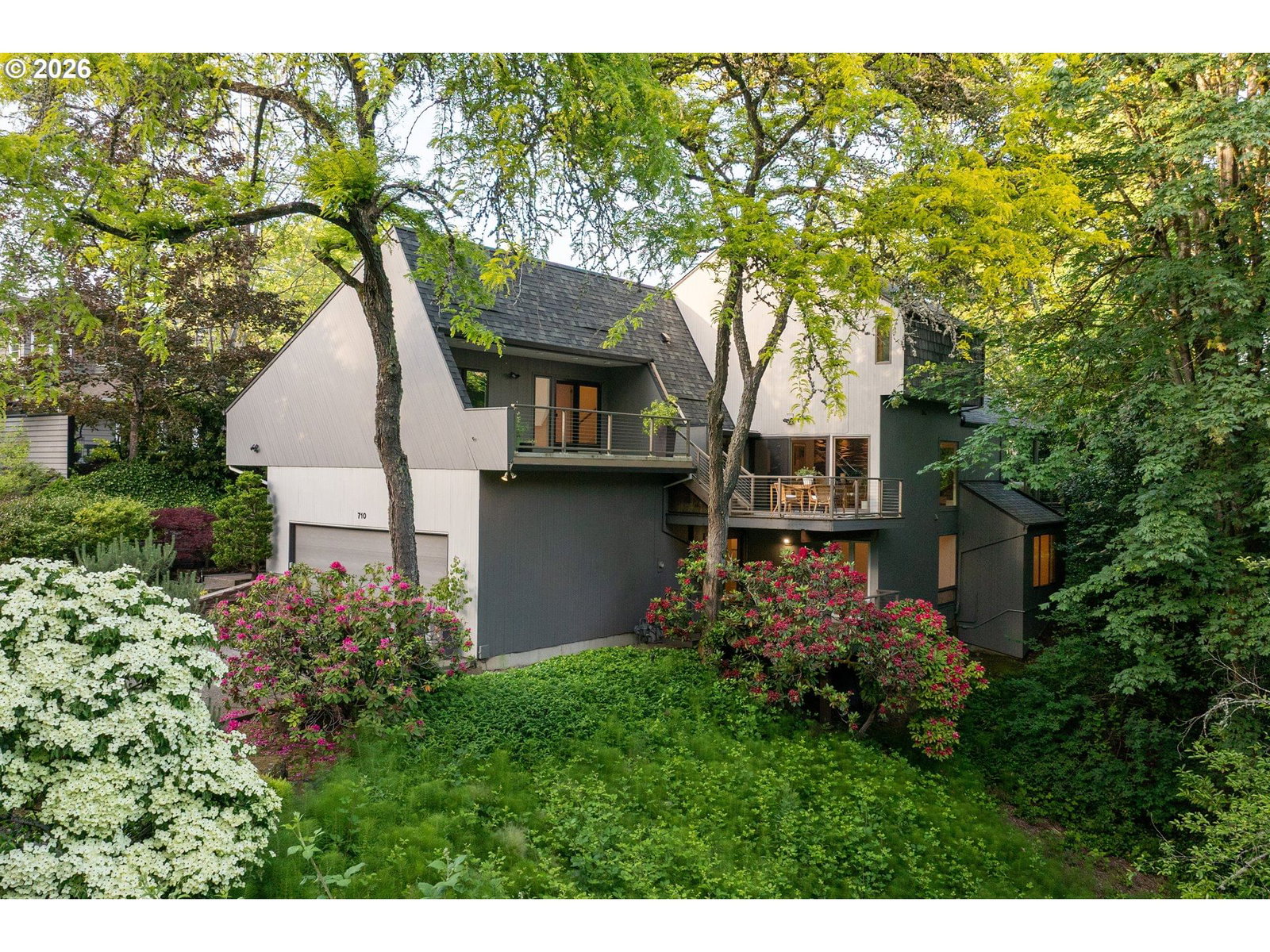 Listing photo 1 of 6