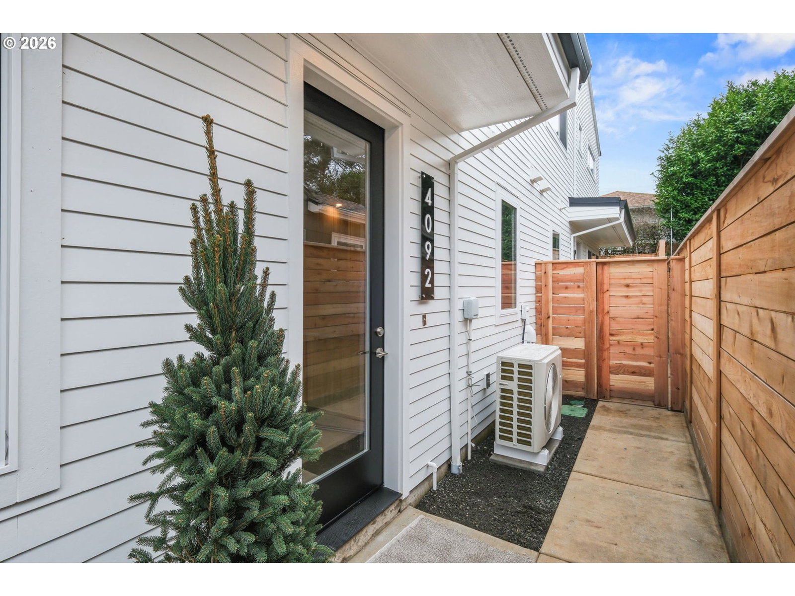 Listing photo 5 of 32, 4092 NE Prescott ST #A, Portland, OR, 97211