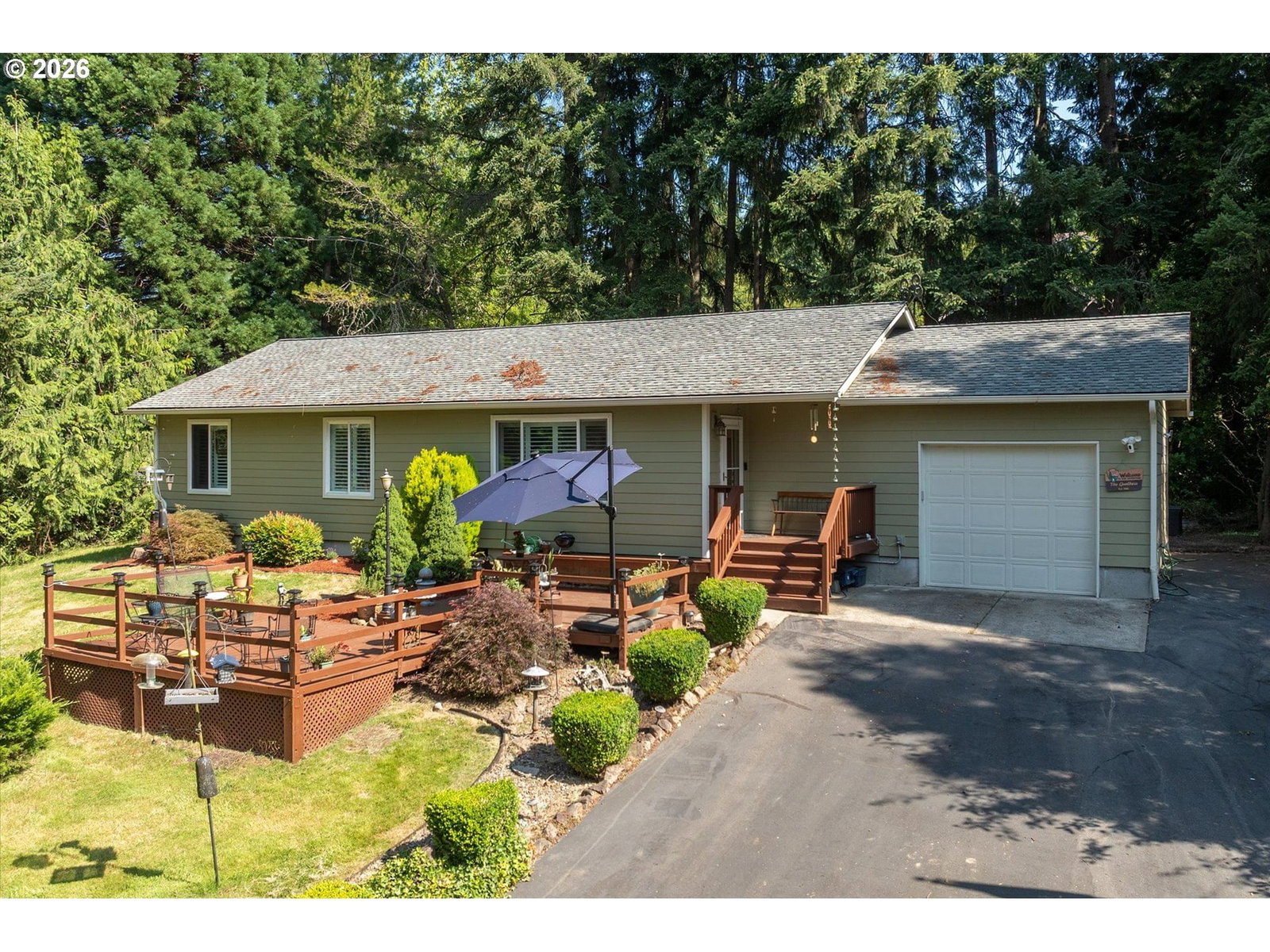 Listing photo 1 of 6