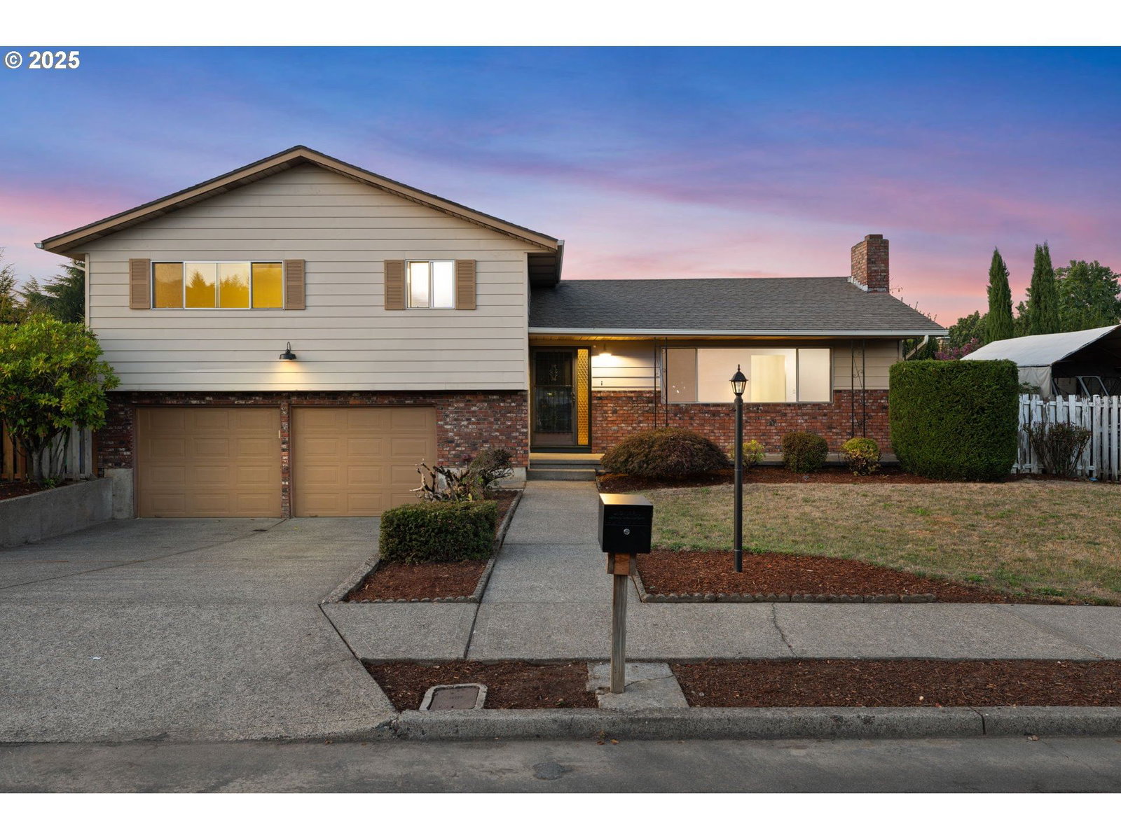 Primary listing photo, 12837 NE MORRIS ST, Portland, OR, 97230