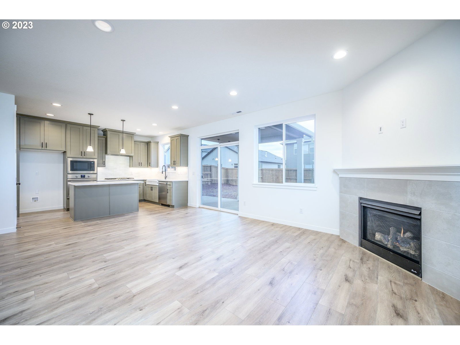 Listing photo 5 of 21, 16495 SE Odell Lake LN #LT 746, Happy Valley, OR, 97086