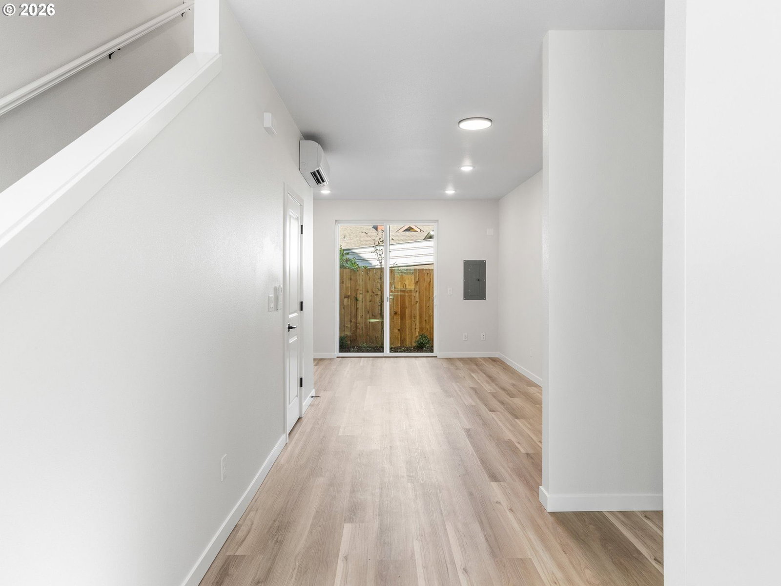 Listing photo 5 of 18, 7473 N NEW YORK AVE #2, Portland, OR, 97203