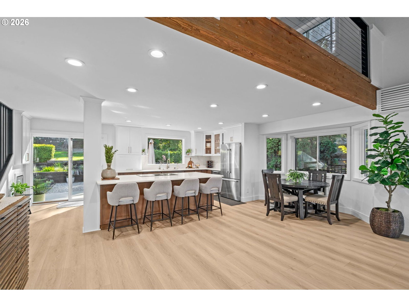Listing photo 4 of 28, 12332 SW 57TH AVE, Portland, OR, 97219
