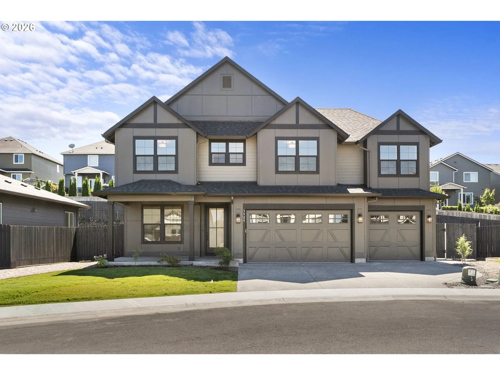 3525 N 11TH CIR