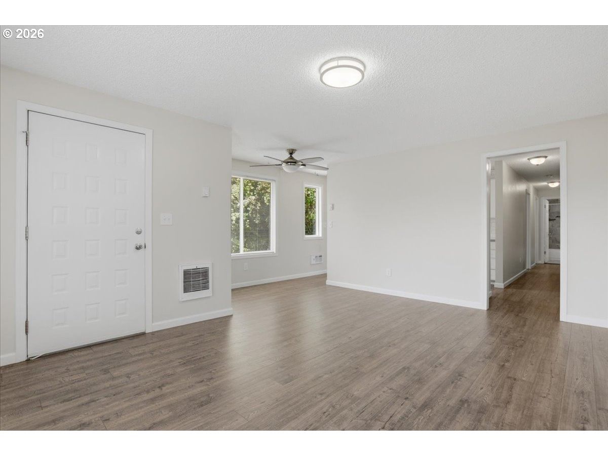 Listing photo 5 of 19, 331 NW 14TH AVE, Camas, WA, 98607