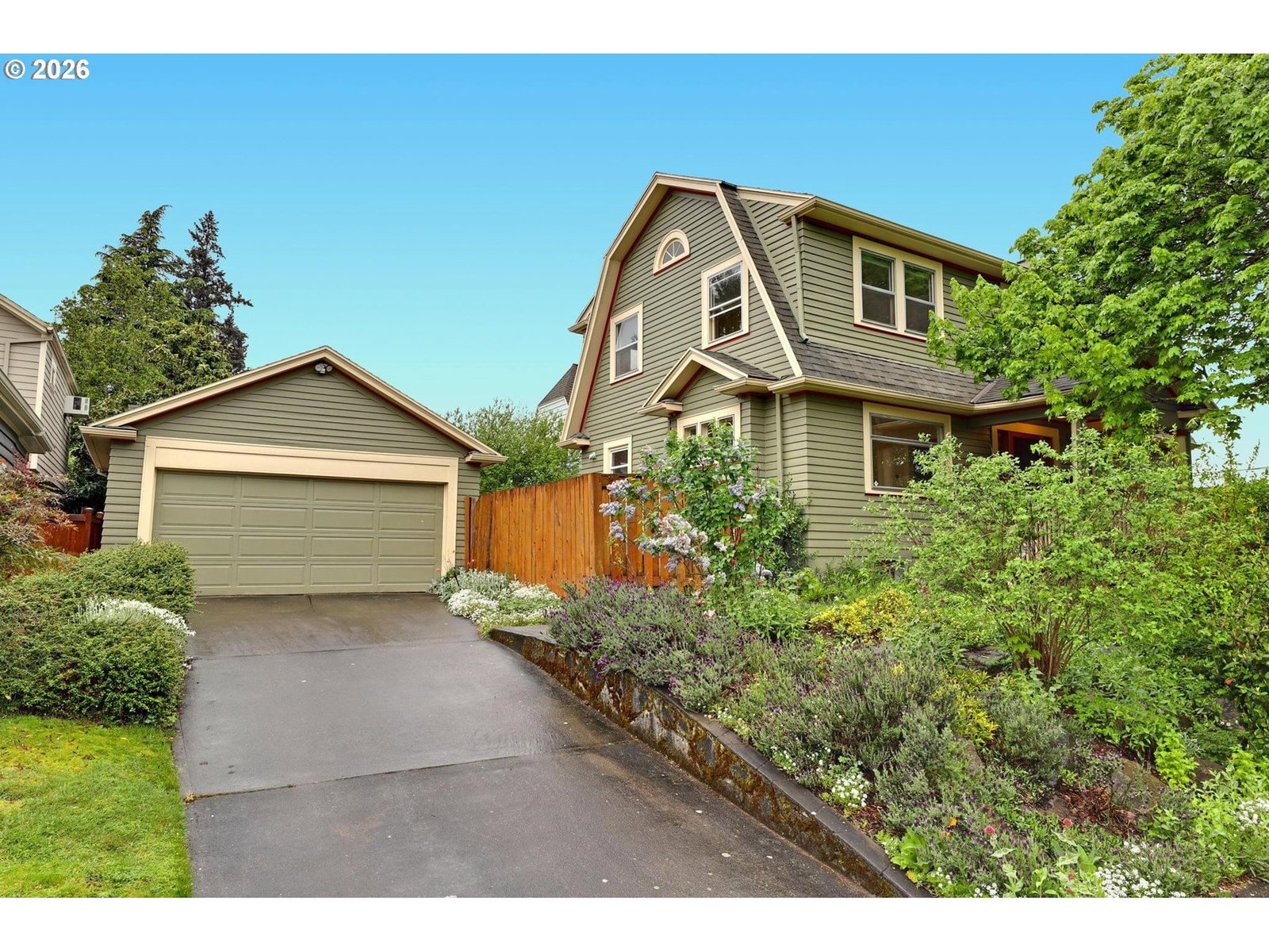 Listing photo 4 of 34, 3829 NE 28TH AVE, Portland, OR, 97212