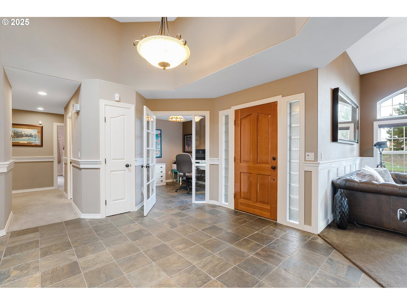 Listing photo 5 of 48, 15943 SW ENNA CT, Portland, OR, 97224