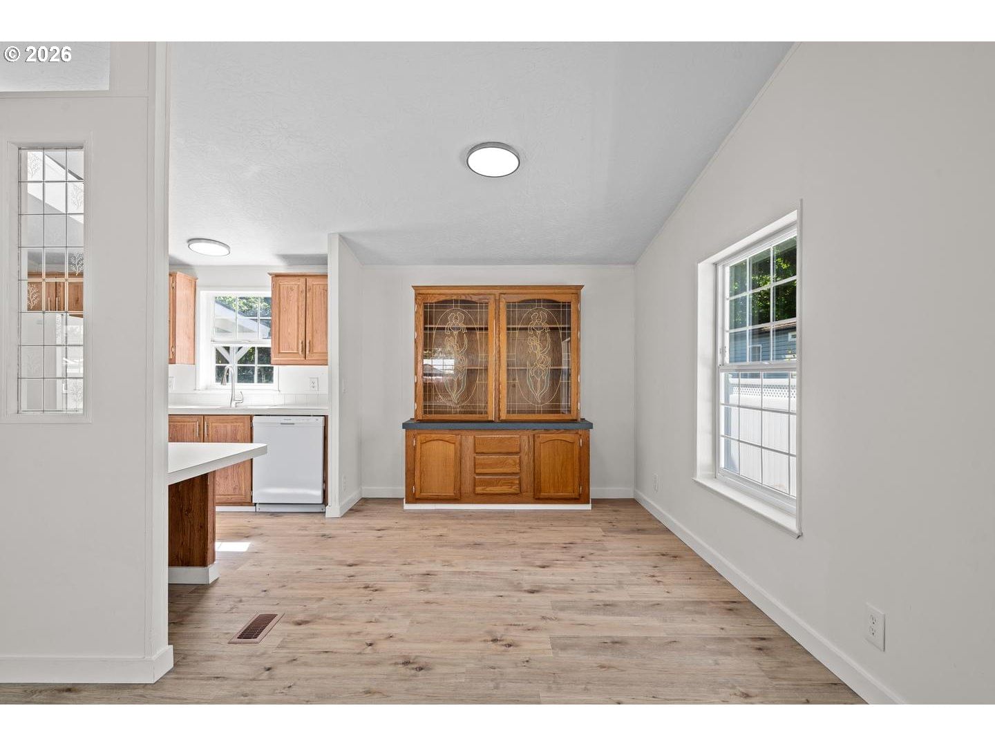 Listing photo 5 of 38, 19324 SPRING VALLEY DR, Oregon City, OR, 97045