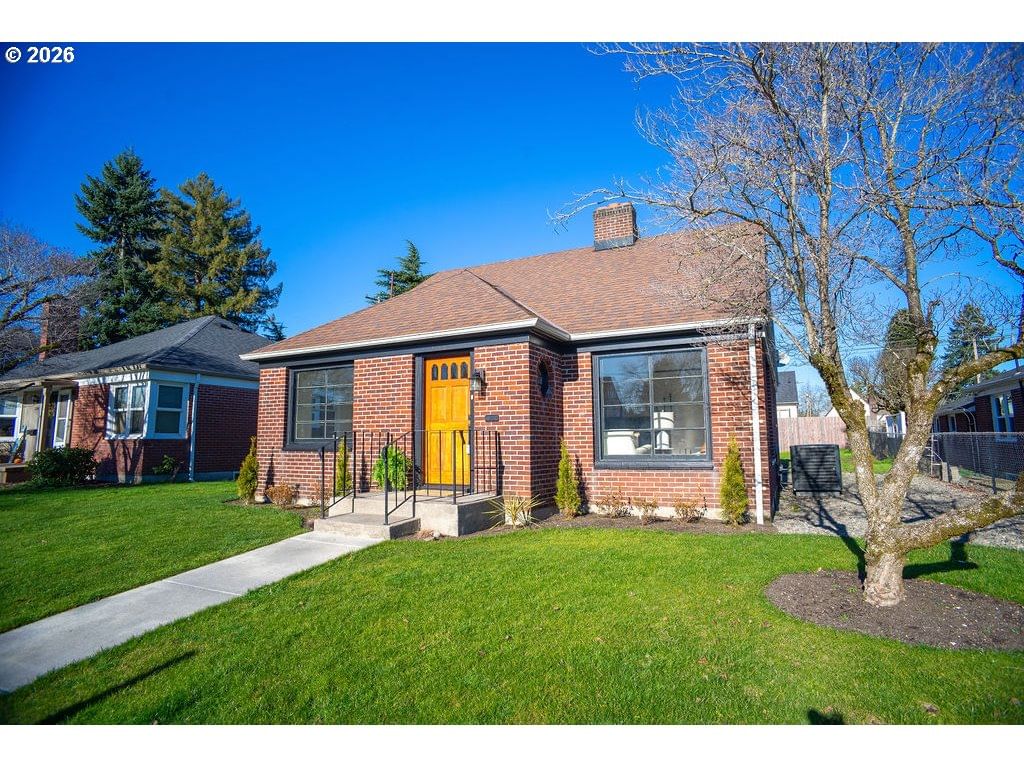 Primary listing photo, 118 E 38TH ST, Vancouver, WA, 98663