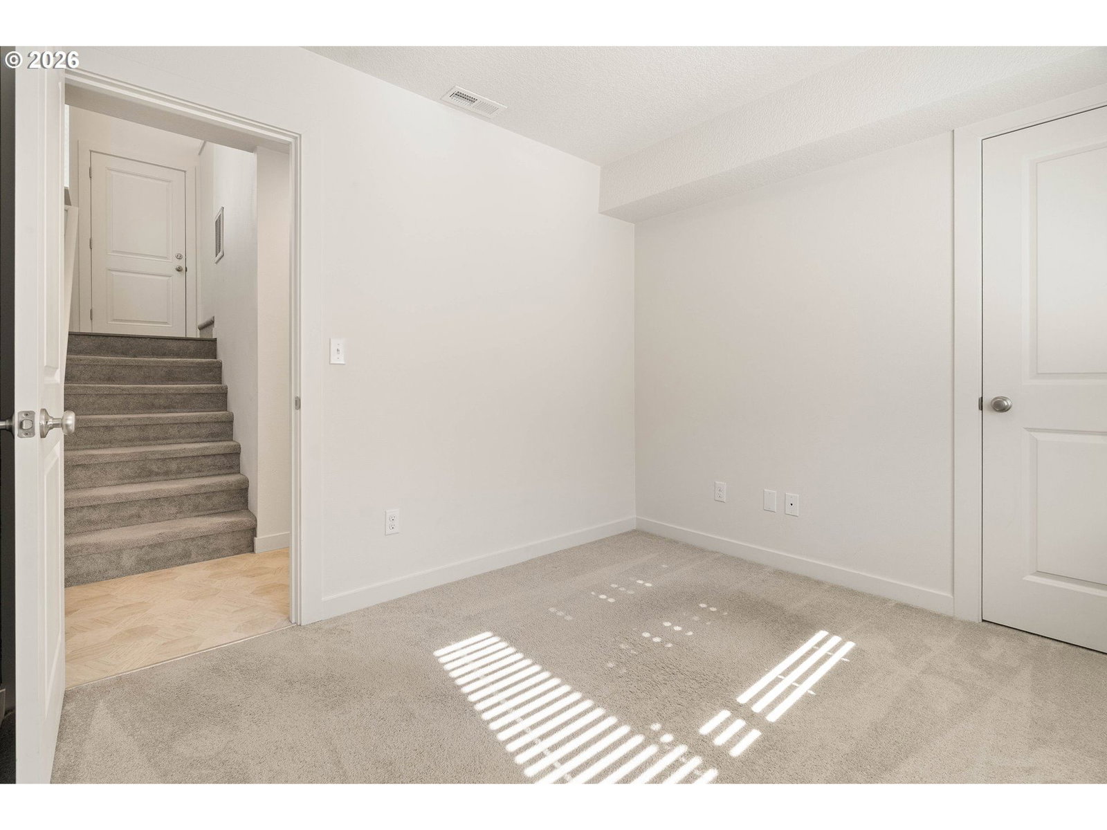 Listing photo 5 of 43, 3850 SW EKIN TER, Beaverton, OR, 97078