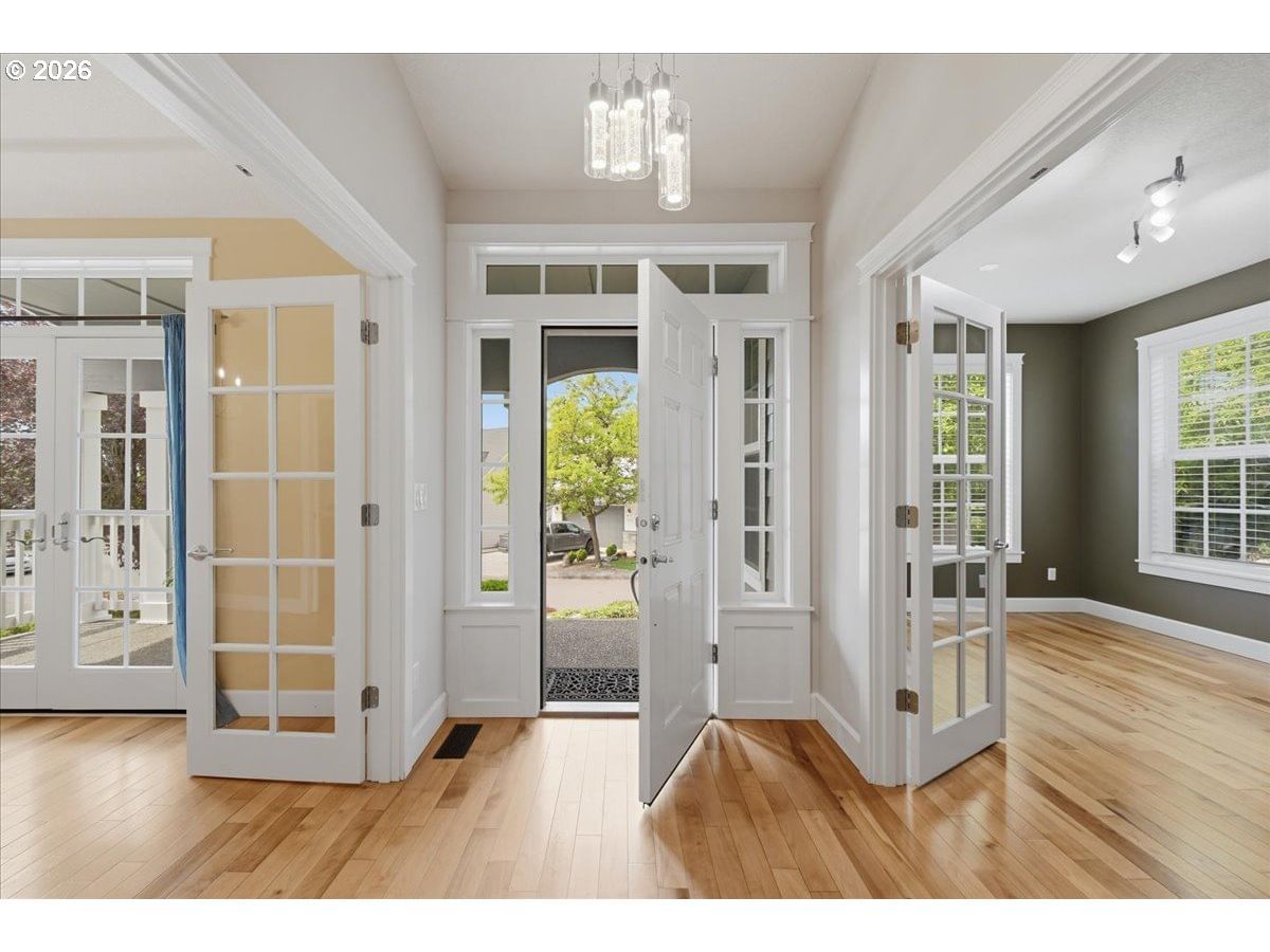 Listing photo 5 of 43, 909 N 9TH WAY, Ridgefield, WA, 98642