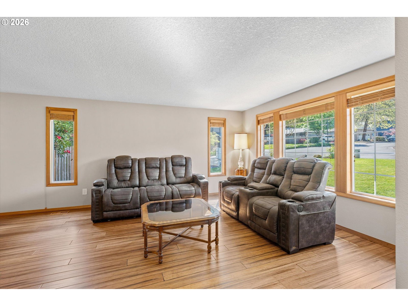 Listing photo 4 of 32, 10217 SW SUSQUEHANNA DR, Tualatin, OR, 97062