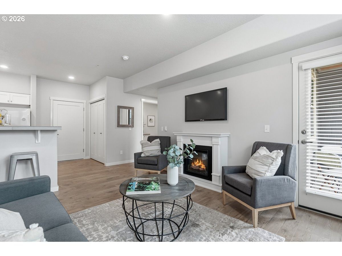 Listing photo 5 of 34, 17126 SW SNOWDALE ST #208, Beaverton, OR, 97007