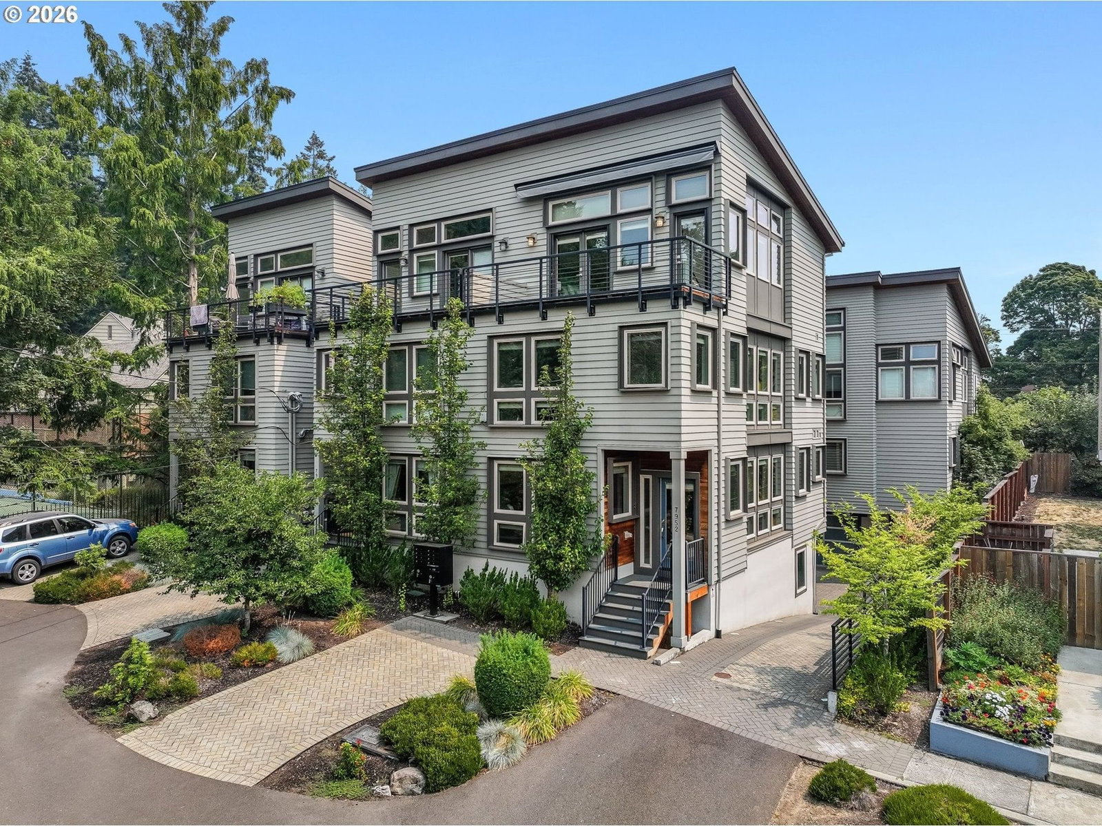 7952 SE 6TH AVE #3
