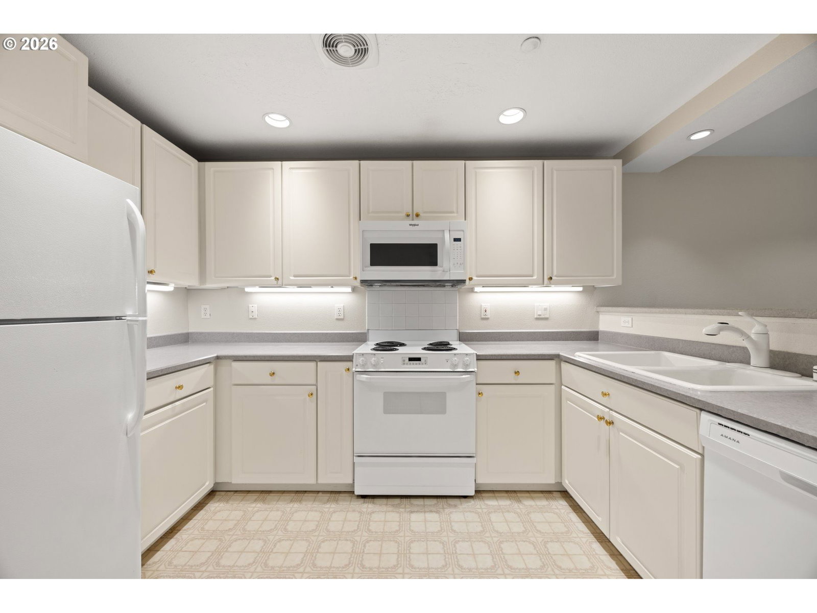 Listing photo 5 of 42, 520 SE COLUMBIA RIVER DR #134, Vancouver, WA, 98661