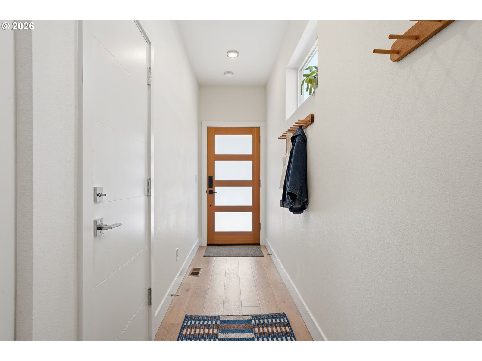 Listing photo 4 of 30, 4611 SE KNAPP ST, Portland, OR, 97206
