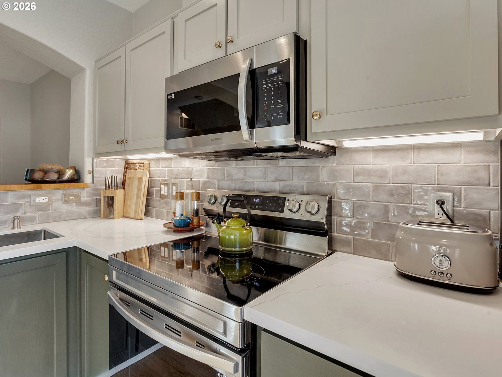 Listing photo 4 of 34, 15050 SW WARBLER WAY #102, Beaverton, OR, 97007