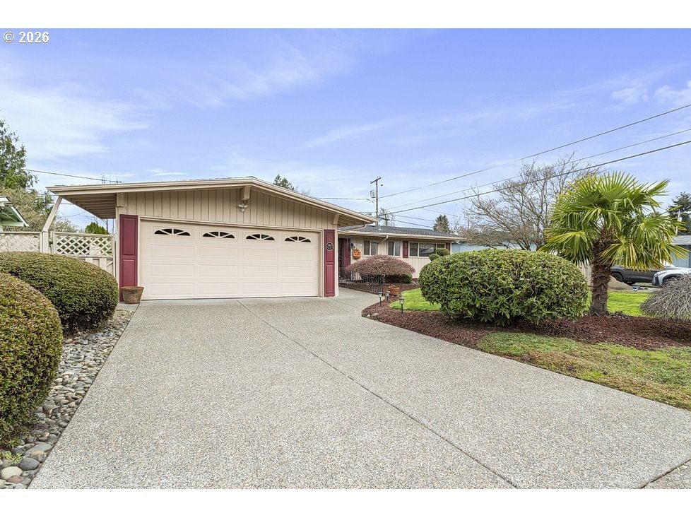 Primary listing photo, 13601 NE SACRAMENTO ST, Portland, OR, 97230