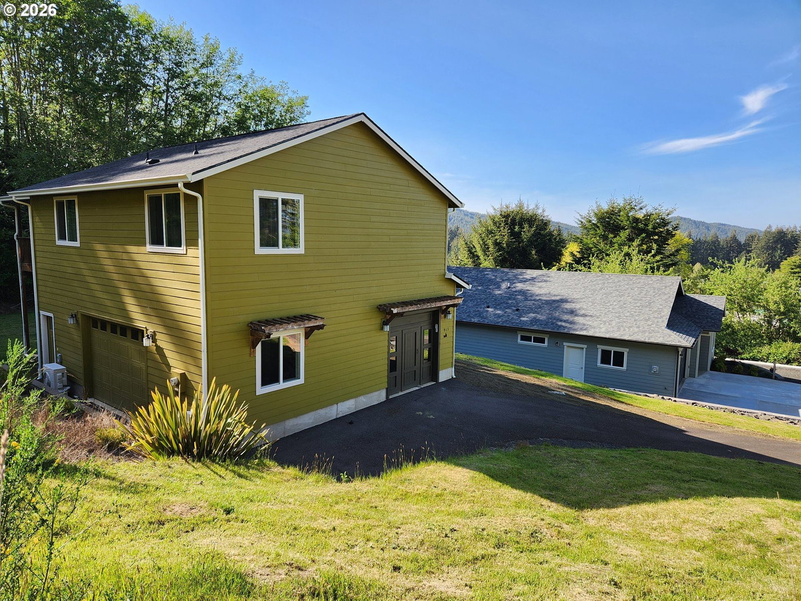 Primary listing photo, 915 BELLEVUE DR, Reedsport, OR, 97467