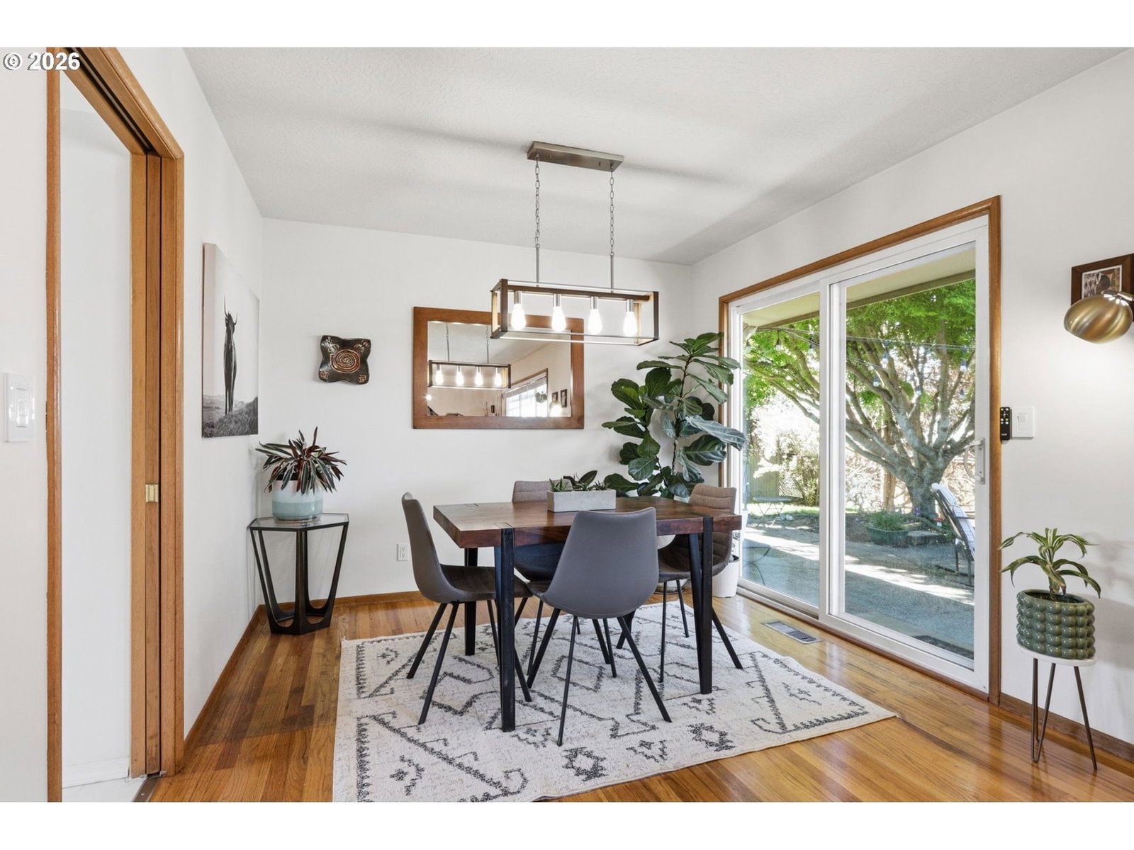Listing photo 5 of 28, 12915 NE MORRIS CT, Portland, OR, 97230