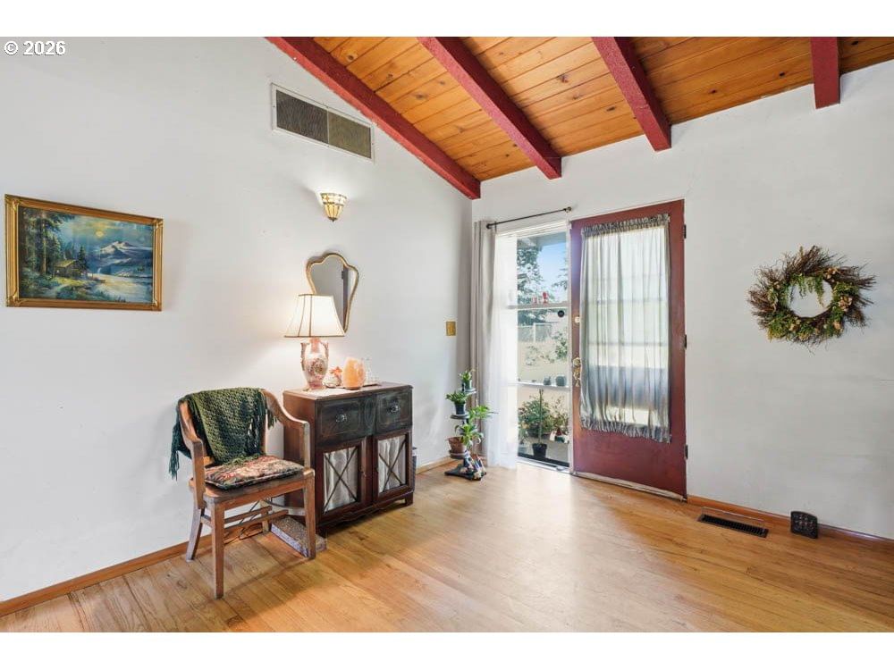 Listing photo 5 of 31, 1014 SE 175TH PL, Portland, OR, 97233