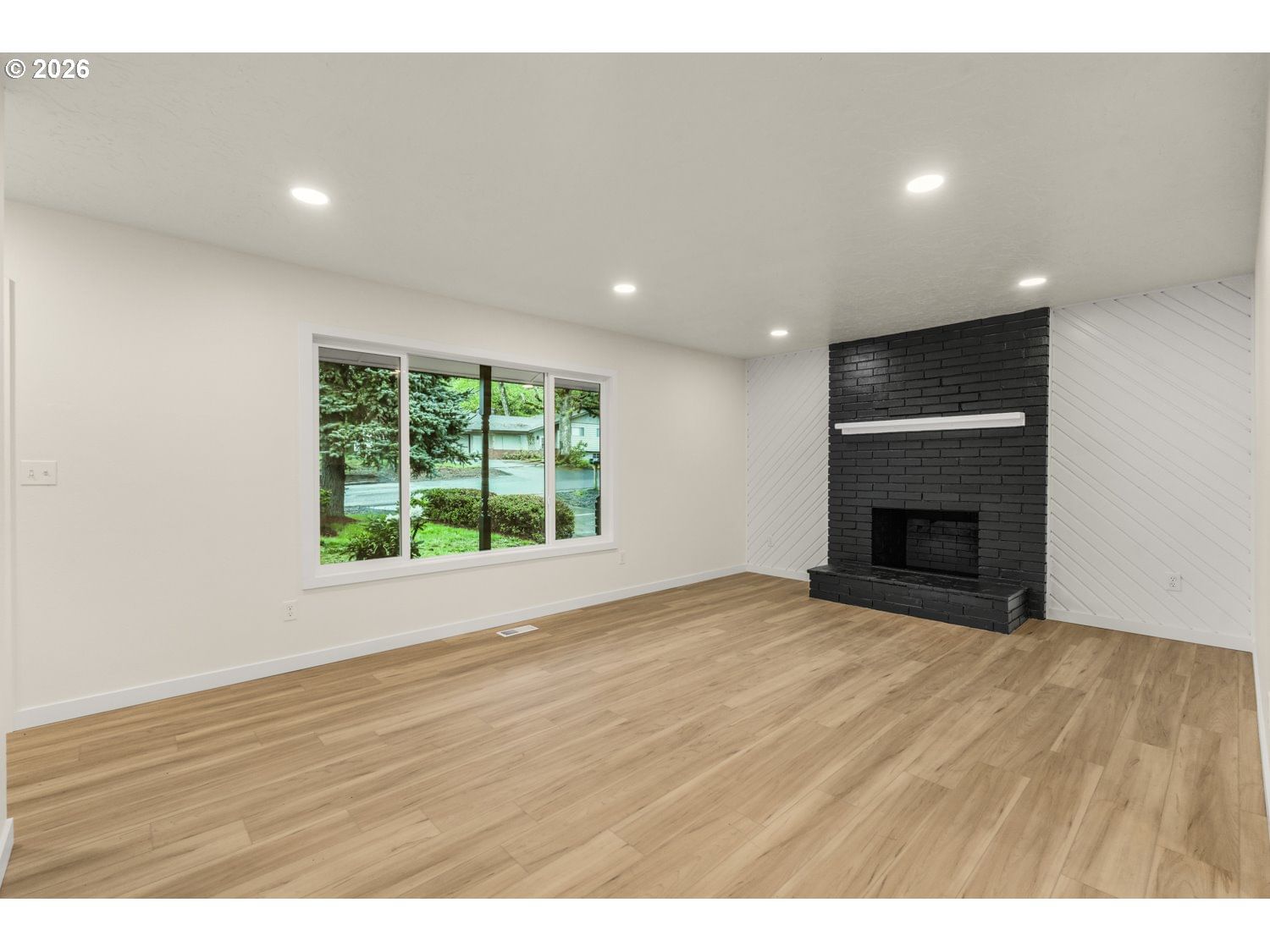 Listing photo 5 of 25, 7923 SE 105TH AVE, Portland, OR, 97266