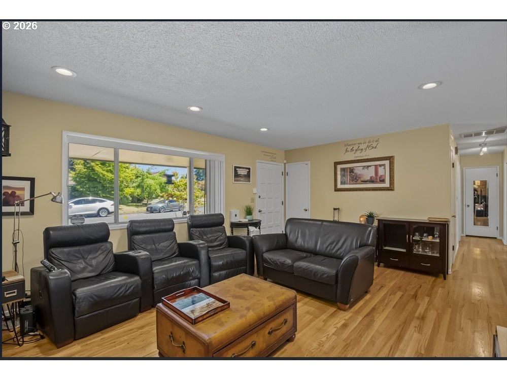 Listing photo 4 of 26, 1137 SE 224TH AVE, Gresham, OR, 97030