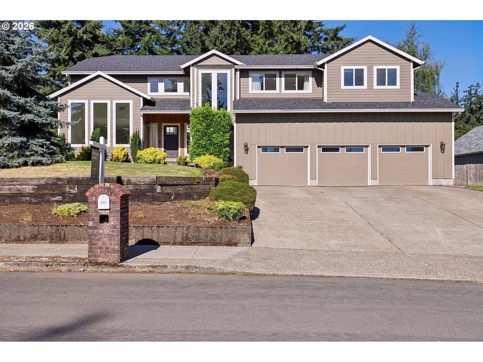 5202 NELCO CIR