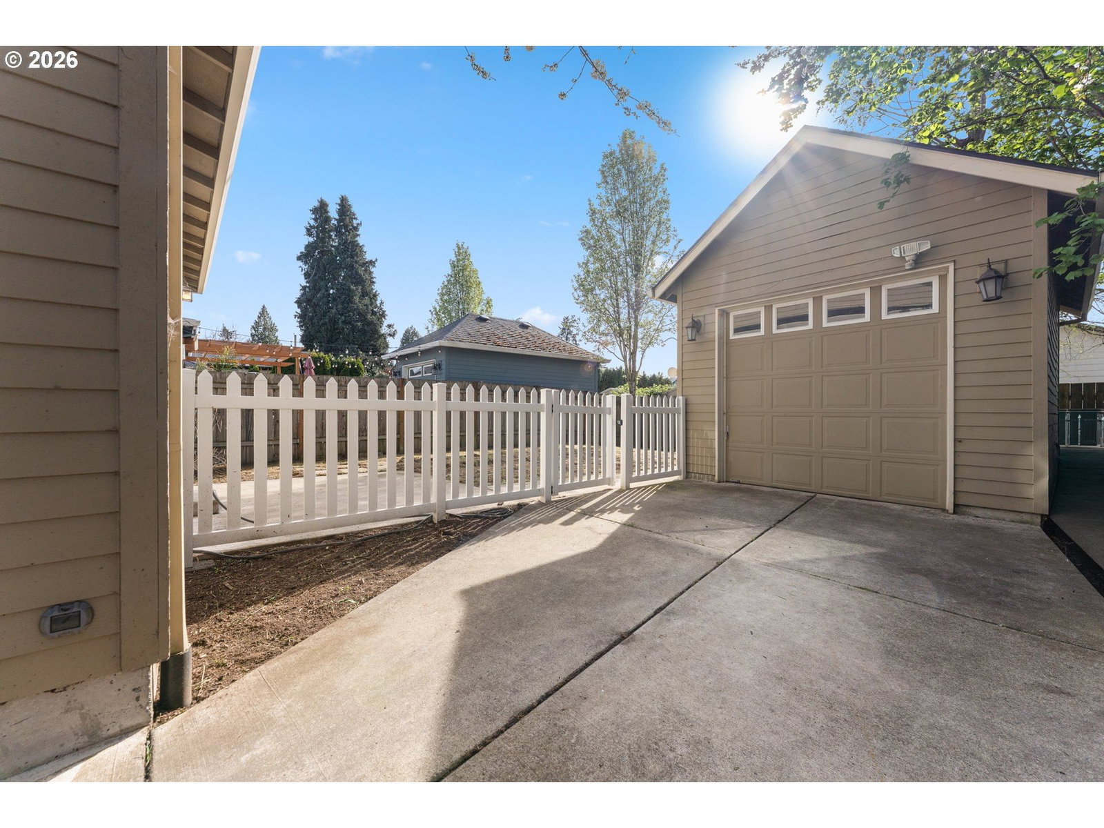 Listing photo 5 of 46, 9743 N PORTSMOUTH AVE, Portland, OR, 97203