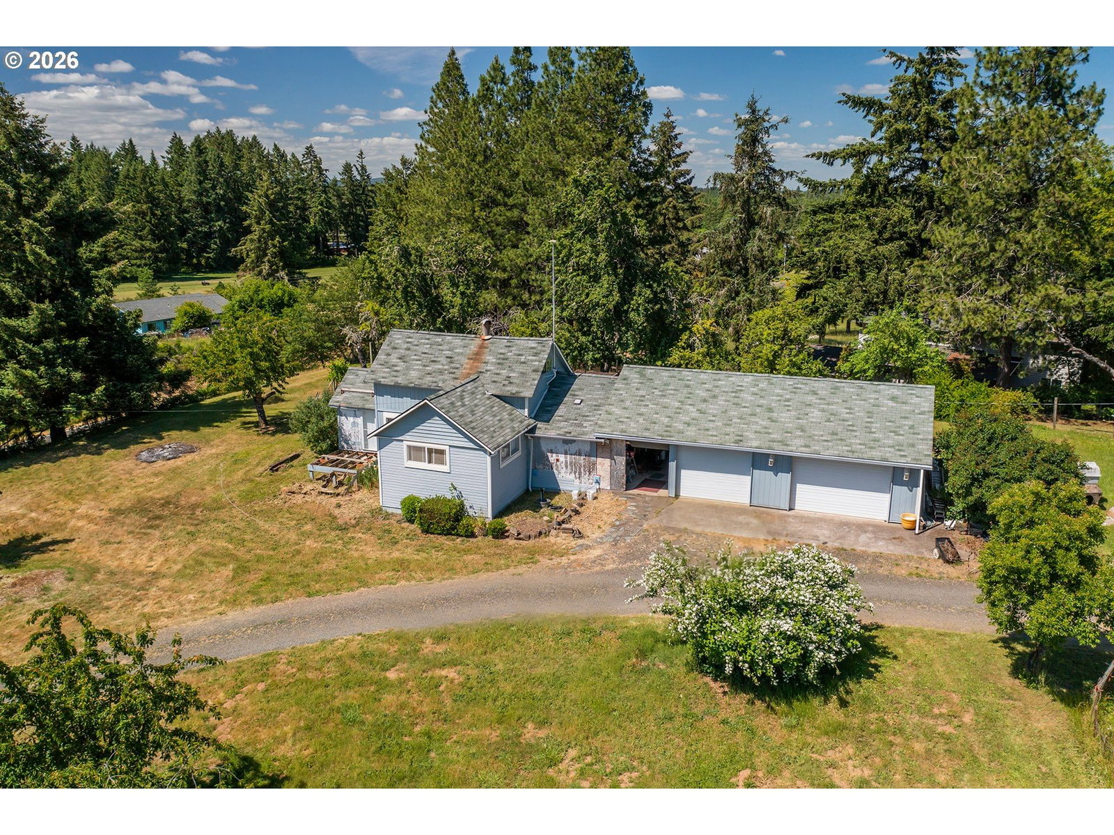 Listing photo 1 of 6