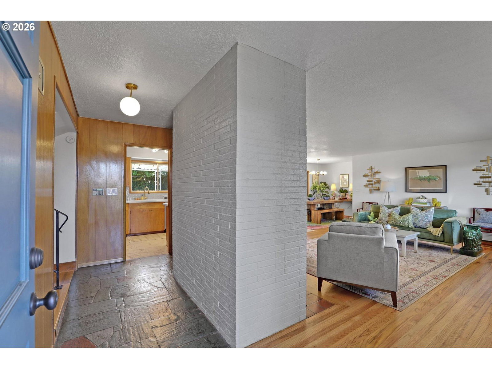 Listing photo 5 of 41, 12640 NE FREMONT ST, Portland, OR, 97230